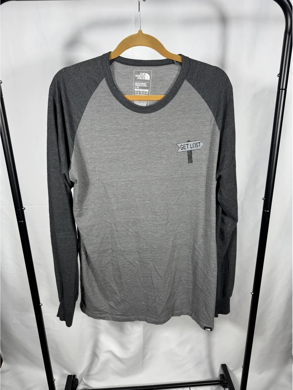 The North Face Men's Long Sleeve Raglan Shirt Size L Gray with Graphic Print